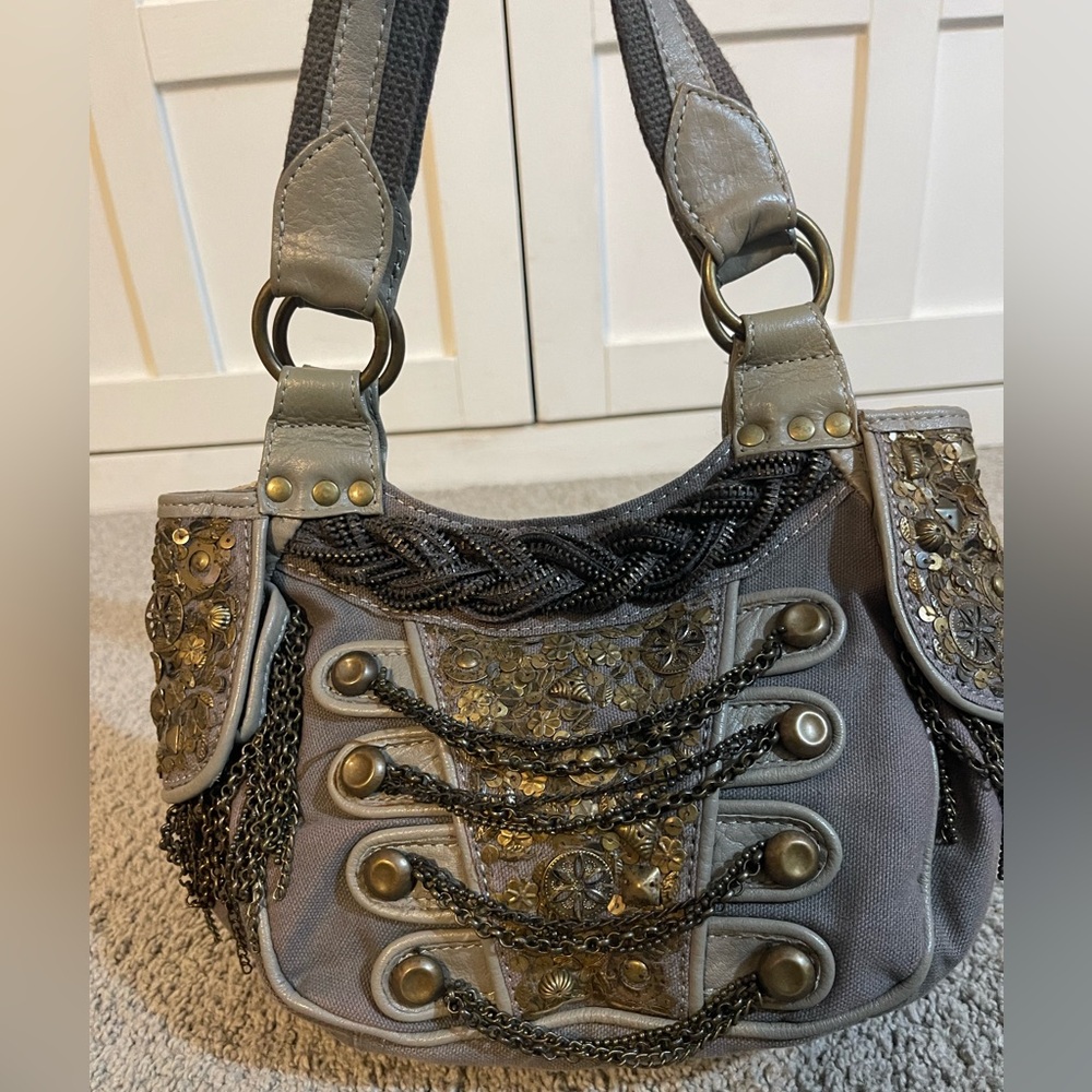 Mary Frances bag style At Ease 5372 Never used. Comes with dust bag